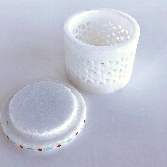 Marble Trinket Box Inlaid/w Semi Precious Stones - Picture 10 of 14